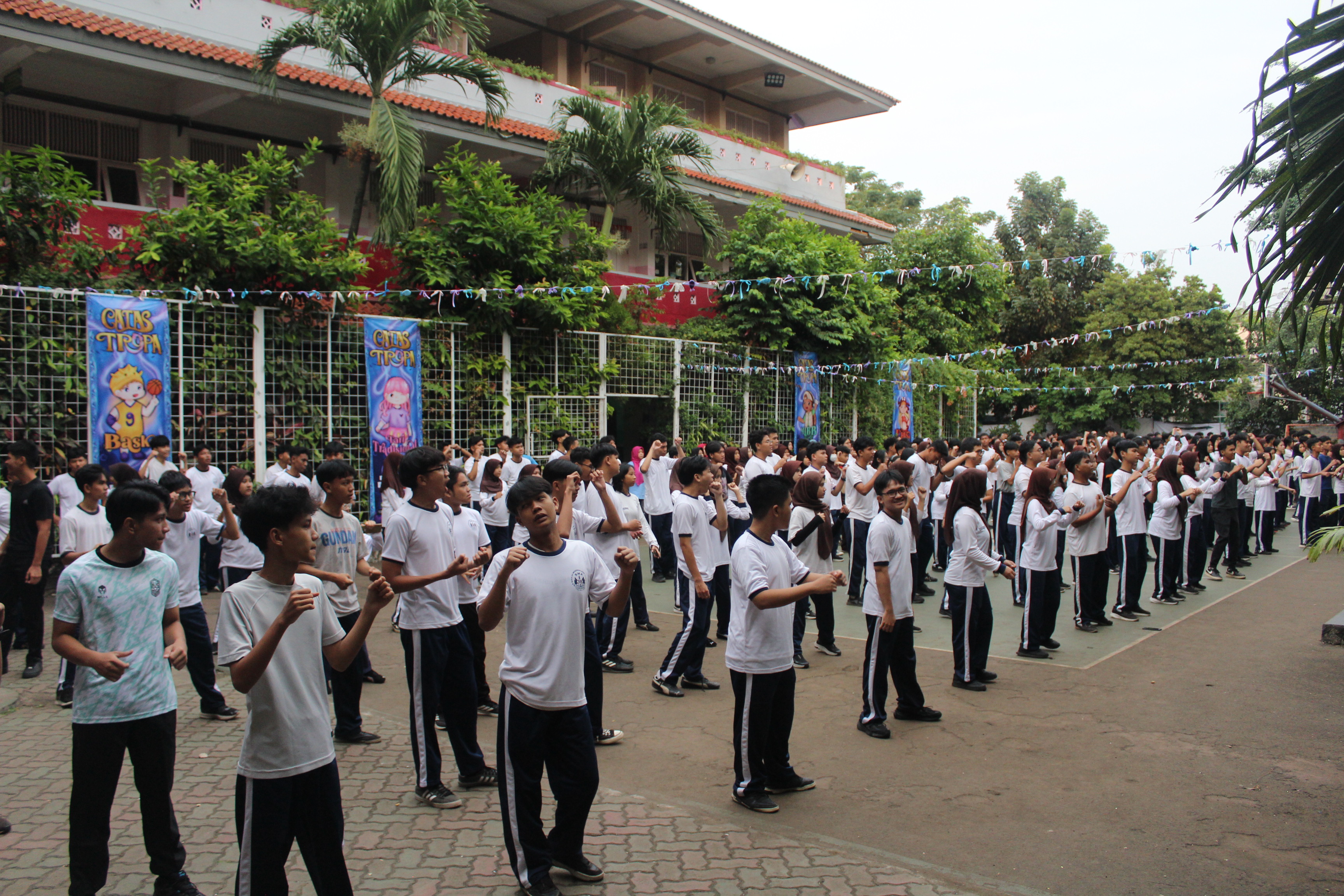 KEGIATAN SENAM BERSAMA
