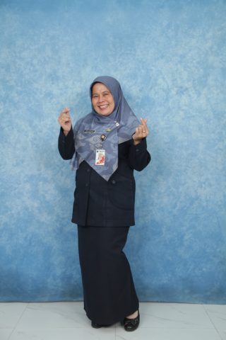 Dwi Lestari Anggraini, M.Pd. - Guru Kimia
