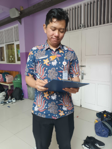 Ahmad Riza Maulana, S.Pd. - Guru Kimia