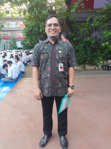 Badrun Zaman, S.Pd. - Guru Pendidikan Pancasila