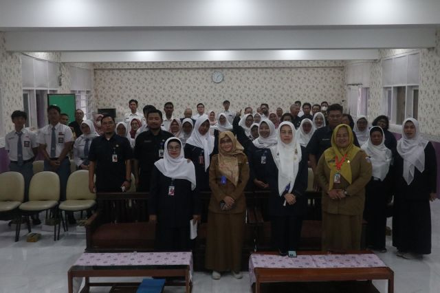 RAPAT KERJA SMA NEGERI 38 JAKARTA