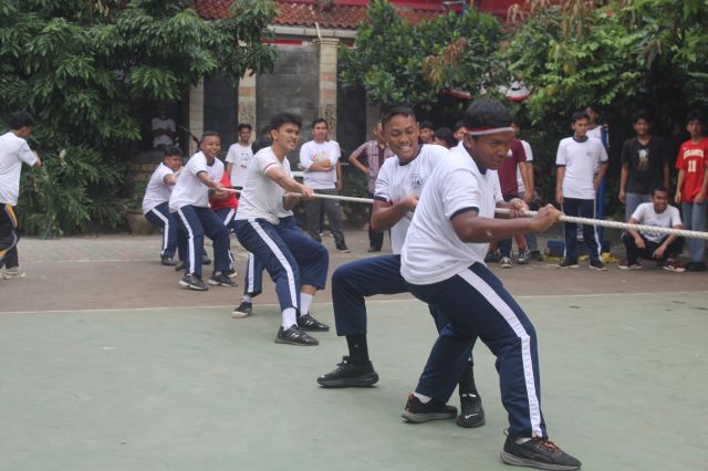 PERINGATAN HARI KEMERDEKAAN RI KE-79 DI SMA NEGERI 38 JAKARTA: LOMBA DAN KEBERSAMAAN YANG MERIAH