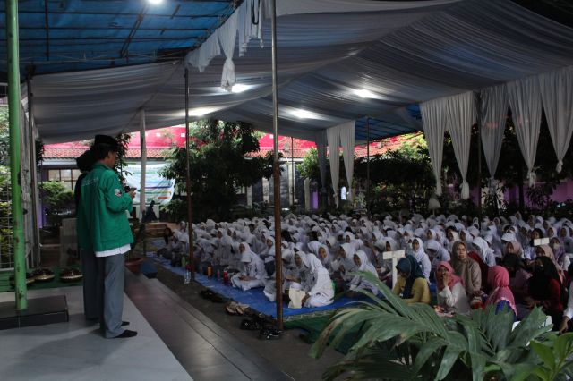 PERINGATAN 1 MUHARAM 1446 H DI SMAN 38 JAKARTA: MENGUKUHKAN AKHLAK MULIA BERSUMBER DARI AL-QURAN DAN AS-SUNNAH