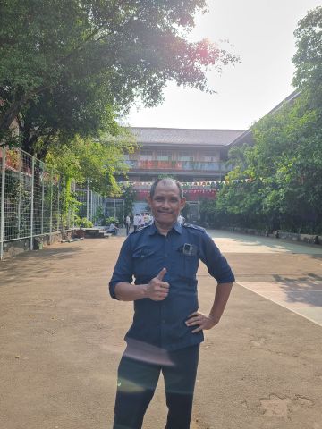 Nuryanto - Penjaga Sekolah