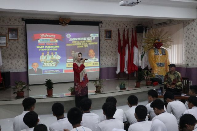 SMAN 38 JAKARTA GELAR SEMINAR STRATEGI SUKSES TEMBUS PTN DAN KEDINASAN IDAMAN”