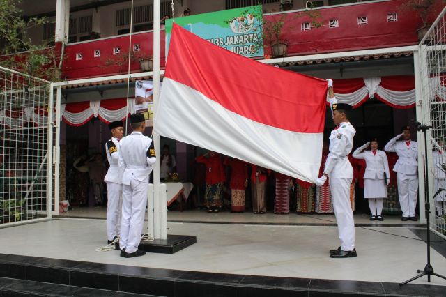 PERINGATAN HUT RI KE-79 DI SMAN 38 JAKARTA: KHIDMAT DAN PENUH MAKNA