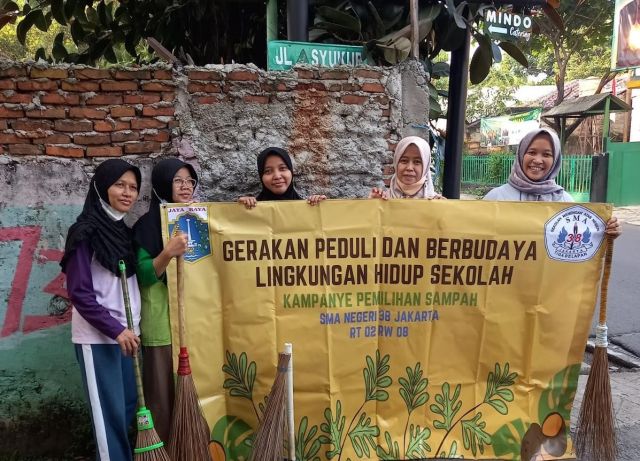 KAMPANYE PERINGATAN HARI SAMPAH NASIONAL KEPADA WARGA SEKITAR